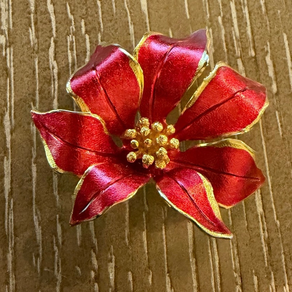 Vintage Cerrito Christmas Red Poinsettia Flower Gold‎ Tone Brooch Signed 2"